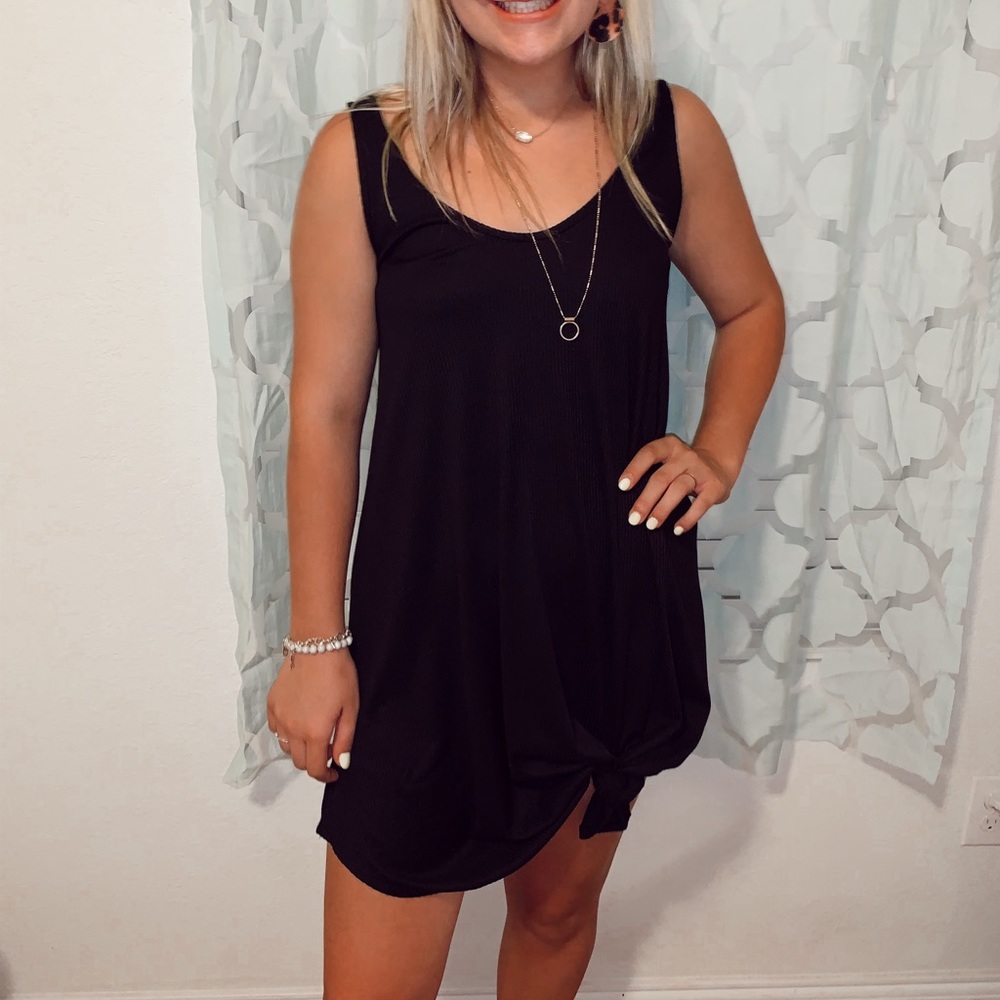 Knee length tie dress! NWT! Prices Negotiable